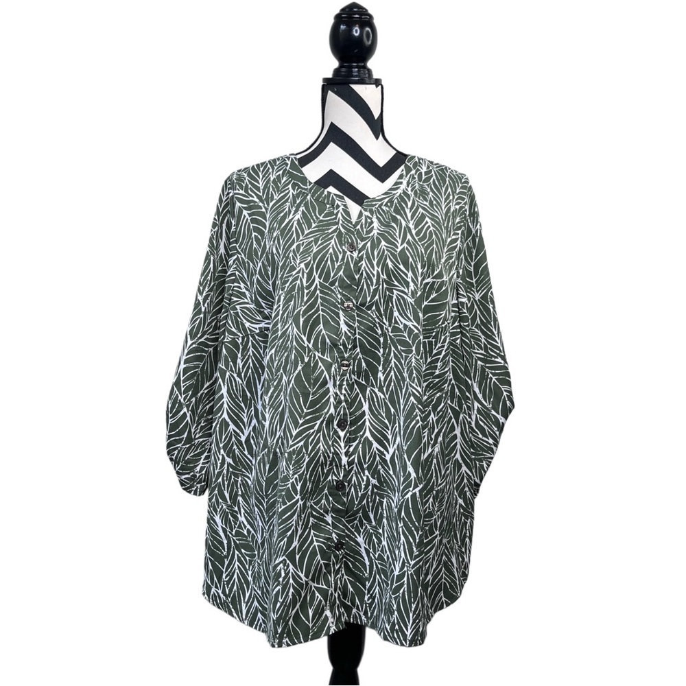 Catherines Sz 0X Tropical Vacation Safari Botanical Satin Button Front Blouse